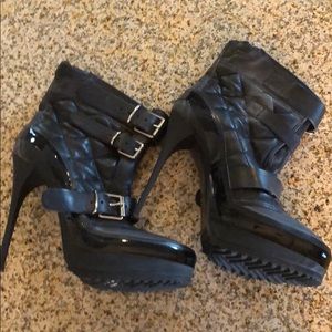 Burberry boots